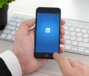 9 Step Social Media Audit for Improving LinkedIn Business Page Results